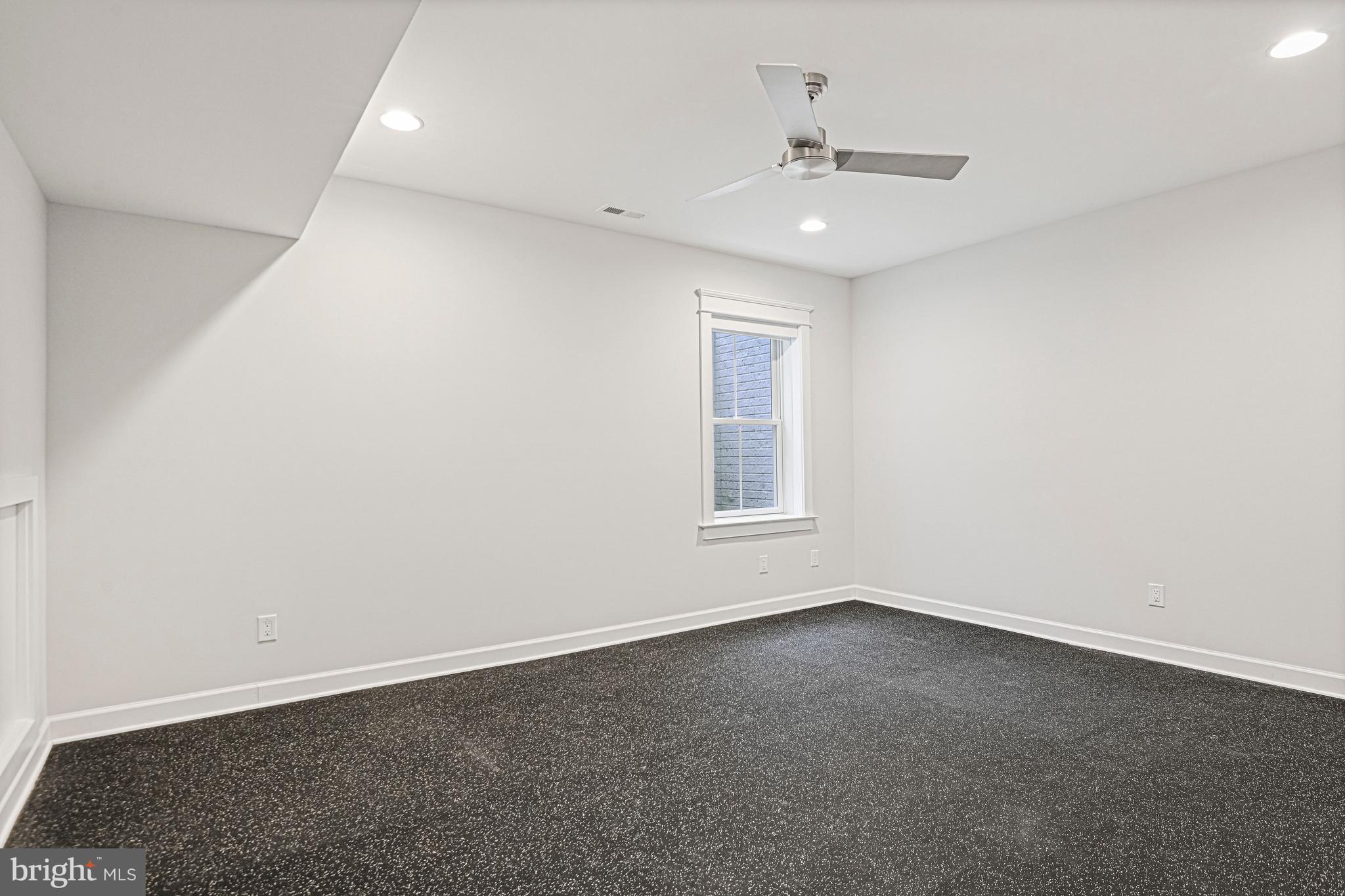 6447 Tucker Avenue McLean, VA 22101 - Photo 29 of 47 an empty room with a window