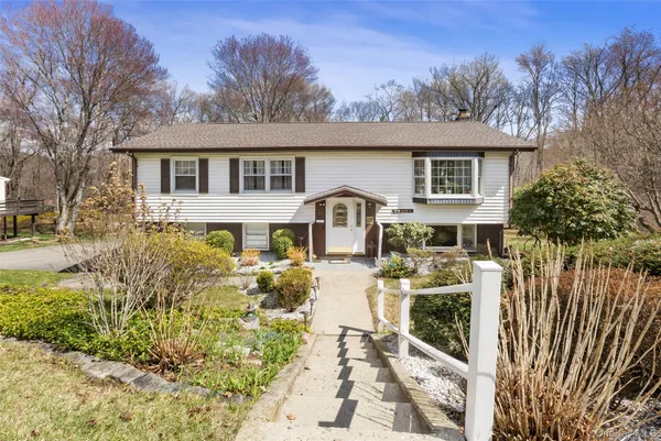 $625,000 | 37 Tanager Road, Mahopac, NY 10541