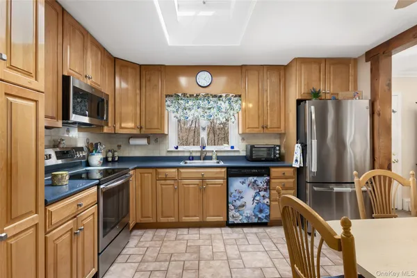 $625,000 | 37 Tanager Road, Mahopac, NY 10541