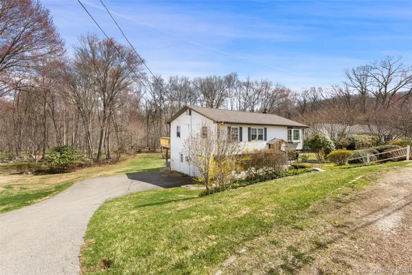 $625,000 | 37 Tanager Road, Mahopac, NY 10541