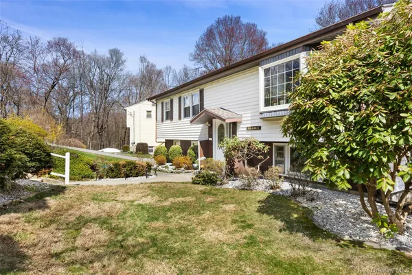 $625,000 | 37 Tanager Road, Mahopac, NY 10541
