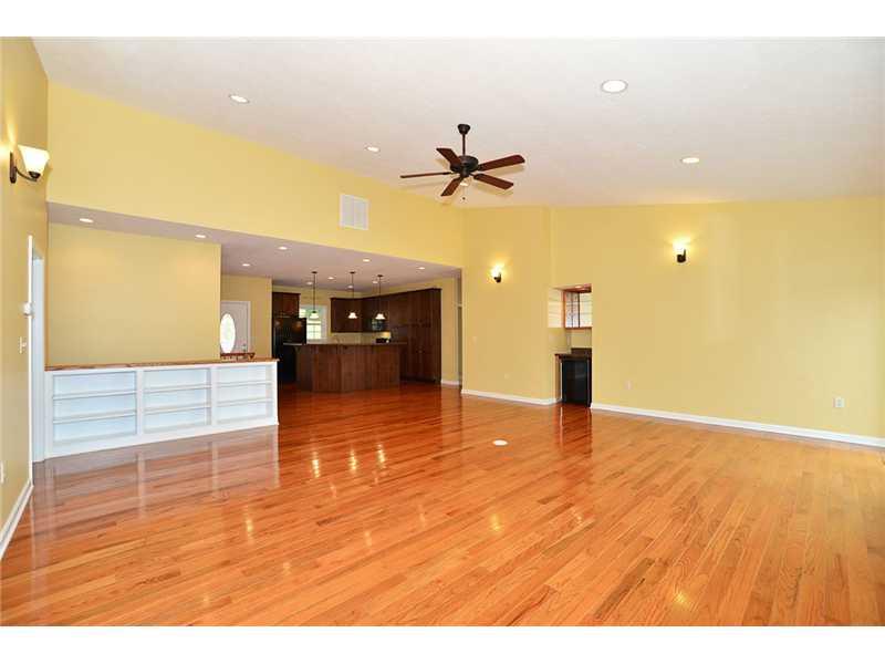 10425 Meinert Road Wexford, PA 15090 - Photo 7 of 20 Family Room.