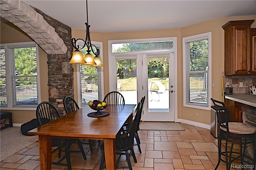 2475 Sundance Ridge Howell, MI 48843 - Photo 17 of 67 DSC_9260.jpg