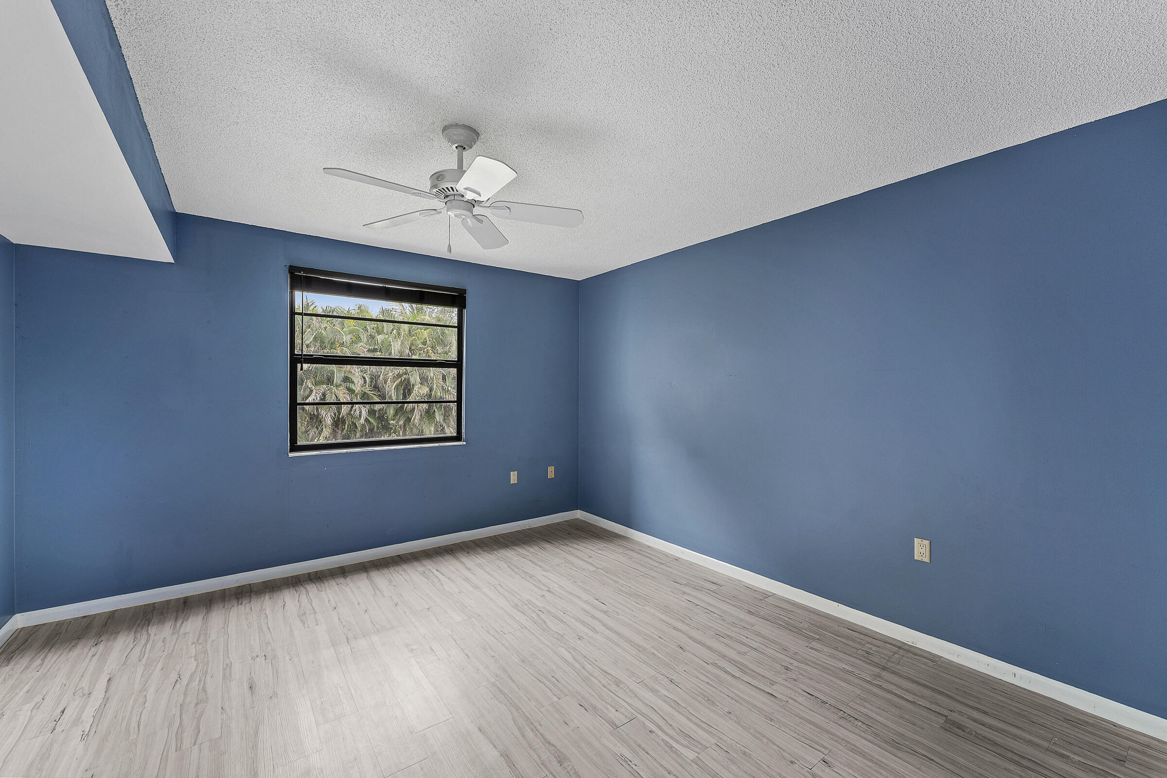 6097 Balboa Circle, Unit 202 Boca Raton, FL 33433 - Photo 13 of 34 04-6097 Balboa Cir 202-MLS