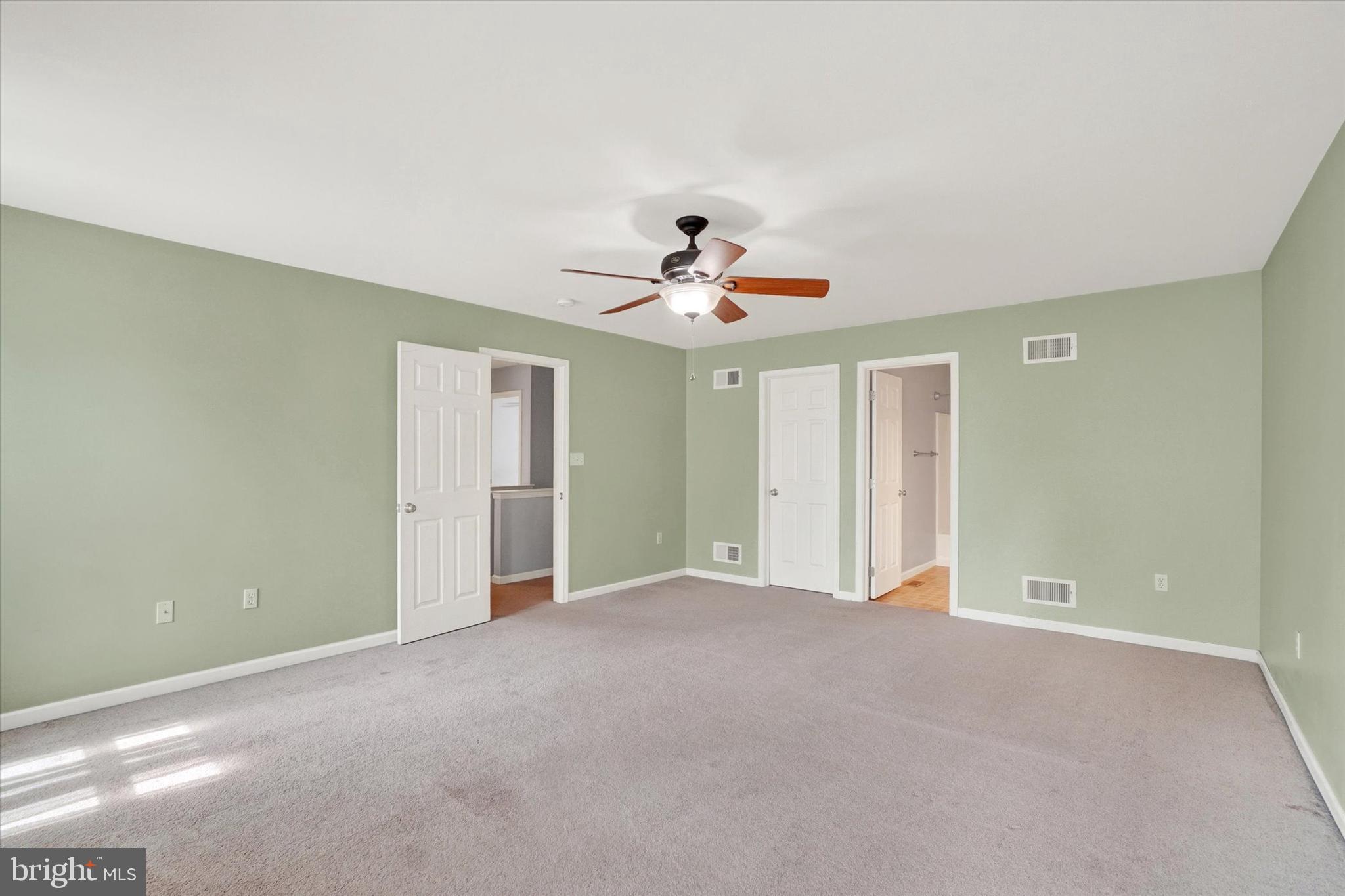 369 Sunbury Way Red Lion, PA 17356 - Photo 13 of 26 Primary Bedroom Suite