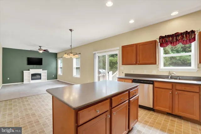 $370,000 | 369 Sunbury Way, Red Lion, PA 17356