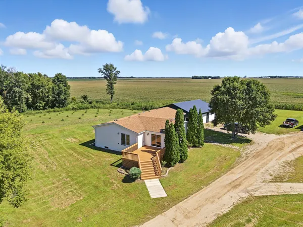 $259,900 | 755 240th Avenue Southwest, Appleton, MN 56208