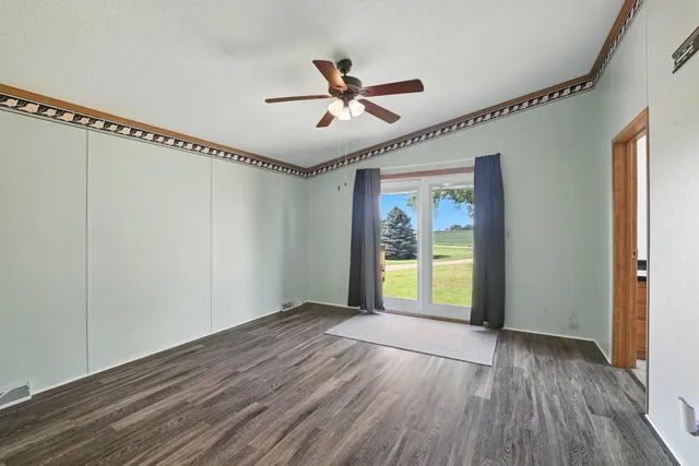 $299,000 | 755 240th Avenue Southwest, Appleton, MN 56208