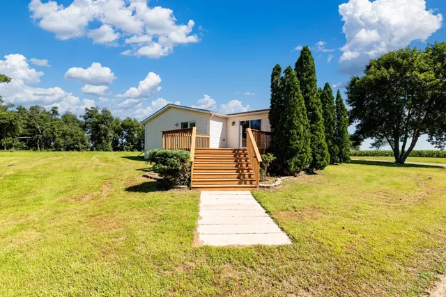 $299,000 | 755 240th Avenue Southwest, Appleton, MN 56208