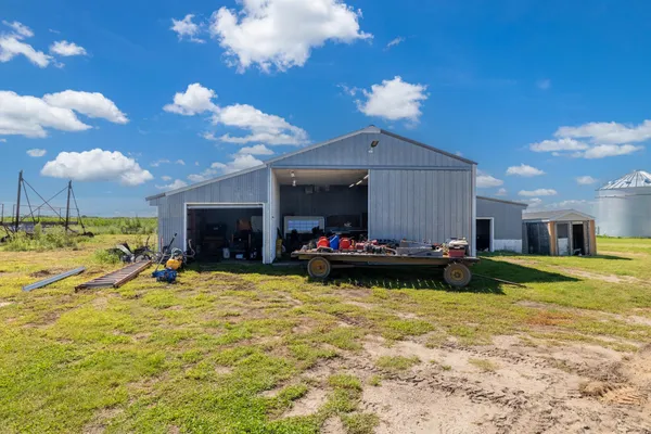 $259,900 | 755 240th Avenue Southwest, Appleton, MN 56208