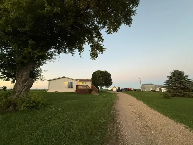 $299,000 | 755 240th Avenue Southwest, Appleton, MN 56208