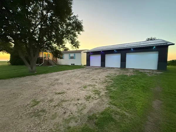 $259,900 | 755 240th Avenue Southwest, Appleton, MN 56208