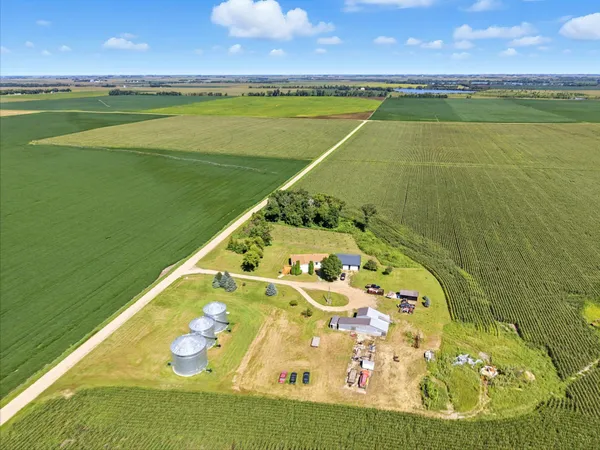 $259,900 | 755 240th Avenue Southwest, Appleton, MN 56208