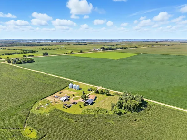 $259,900 | 755 240th Avenue Southwest, Appleton, MN 56208