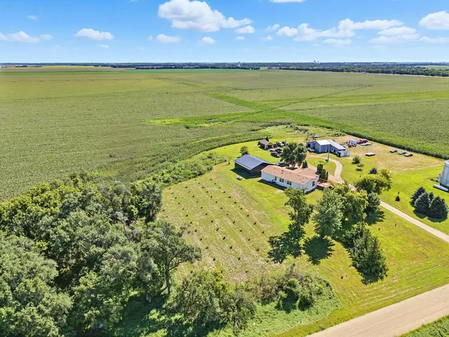 $299,000 | 755 240th Avenue Southwest, Appleton, MN 56208