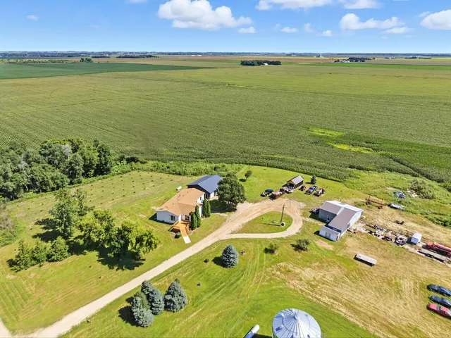 $299,000 | 755 240th Avenue Southwest, Appleton, MN 56208
