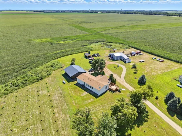 $259,900 | 755 240th Avenue Southwest, Appleton, MN 56208