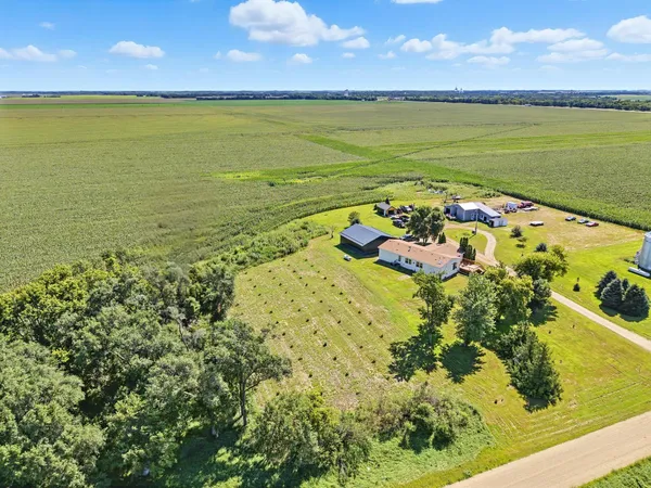 $259,900 | 755 240th Avenue Southwest, Appleton, MN 56208