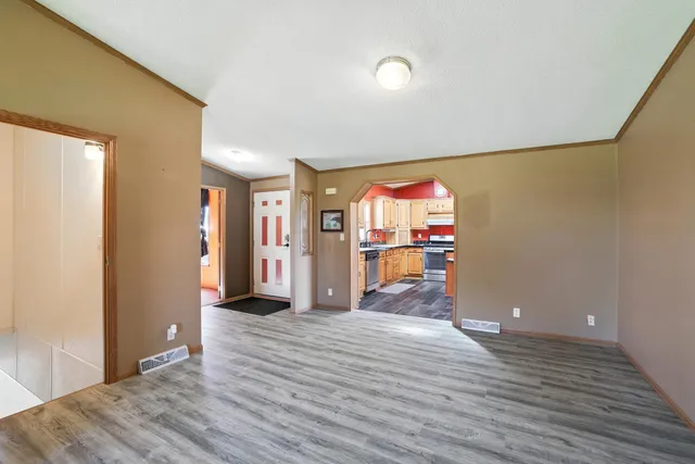 $299,000 | 755 240th Avenue Southwest, Appleton, MN 56208