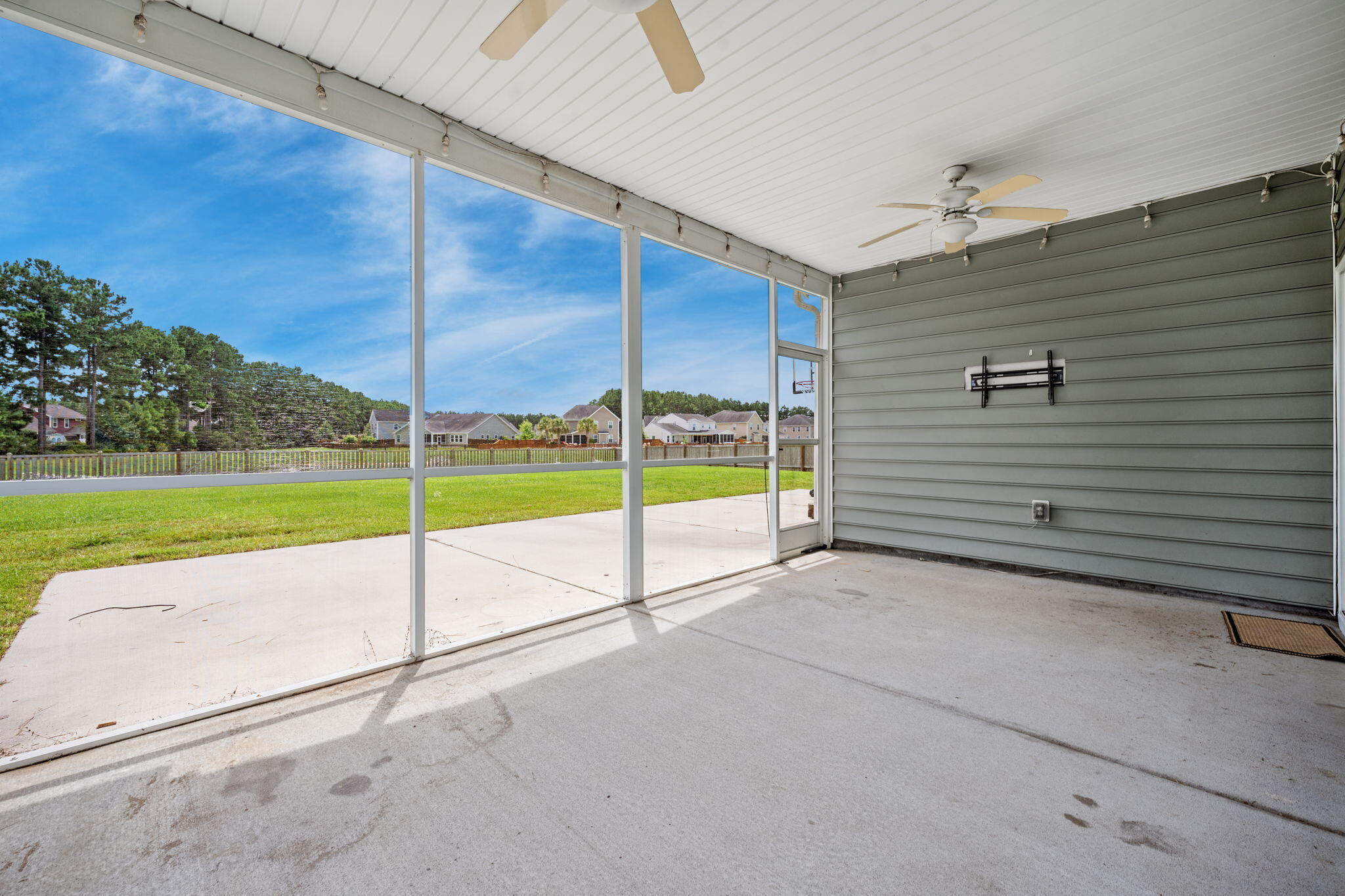 129 Radtko Road Summerville, SC 29486 - Photo 44 of 79 44-web-or-mls-Barclay Media Co.-46