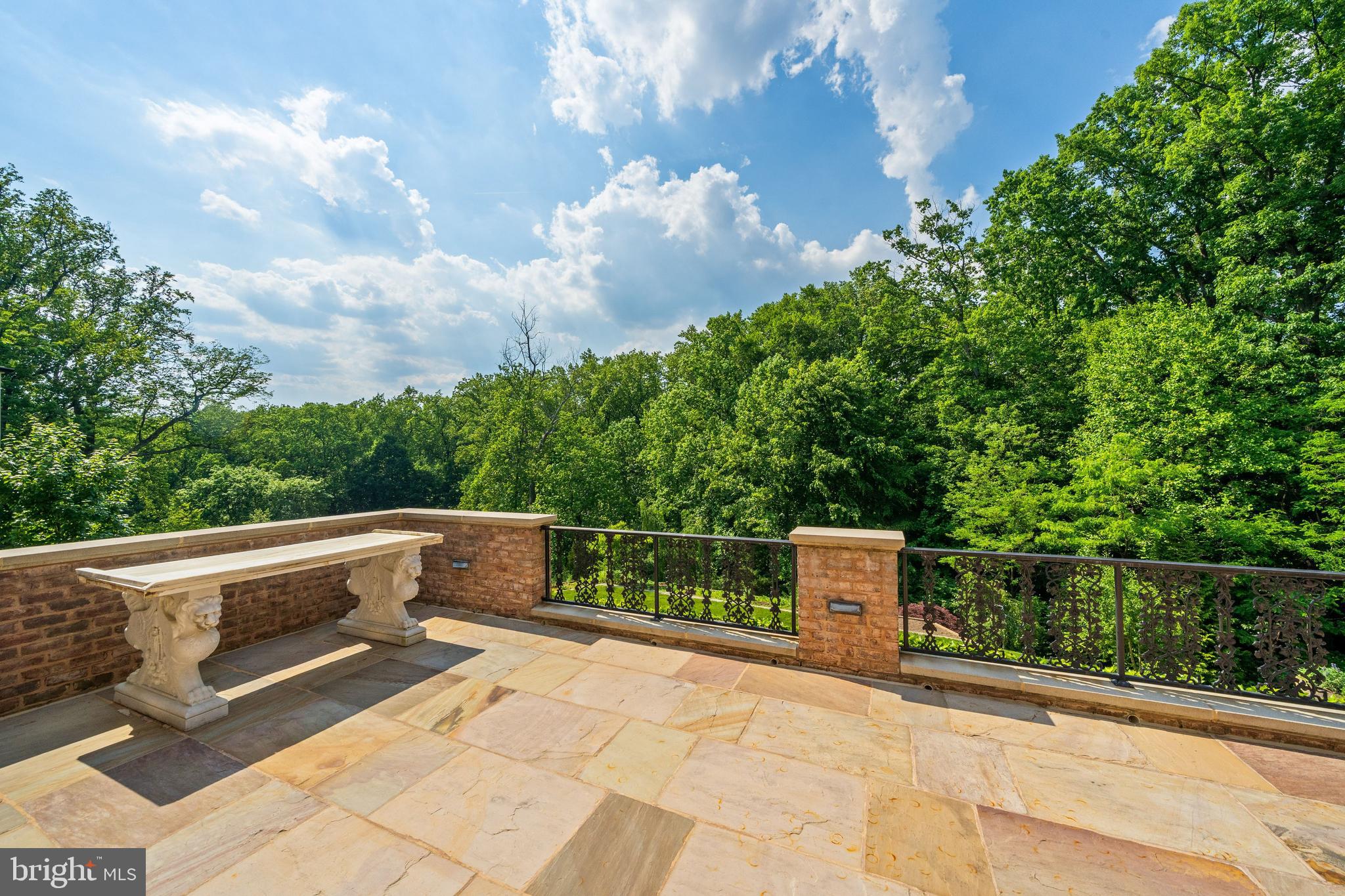 4825 Dexter Terrace Northwest Washington, DC 20007 - Photo 11 of 46