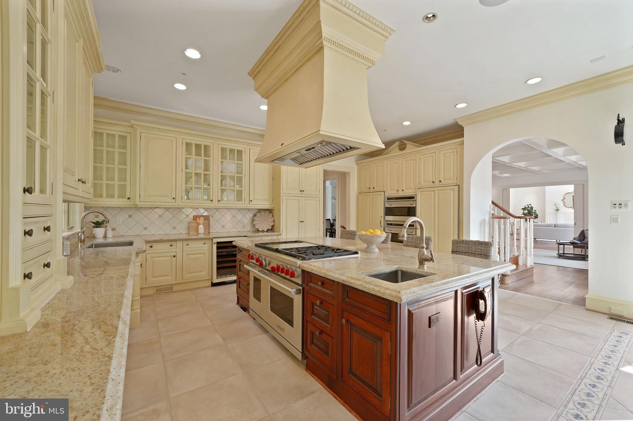 4825 Dexter Terrace Northwest Washington, DC 20007 - Photo 13 of 46