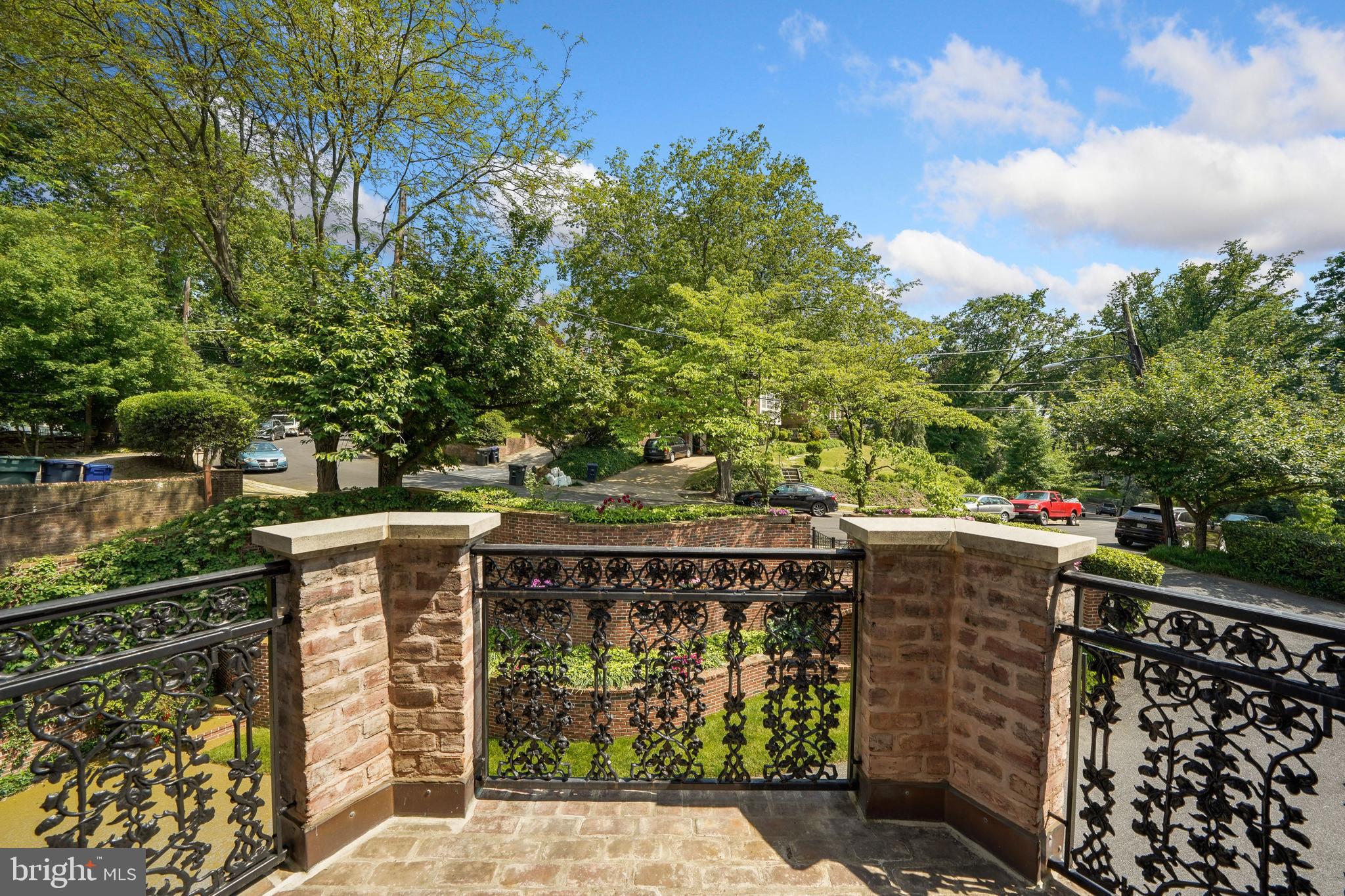 4825 Dexter Terrace Northwest Washington, DC 20007 - Photo 31 of 46