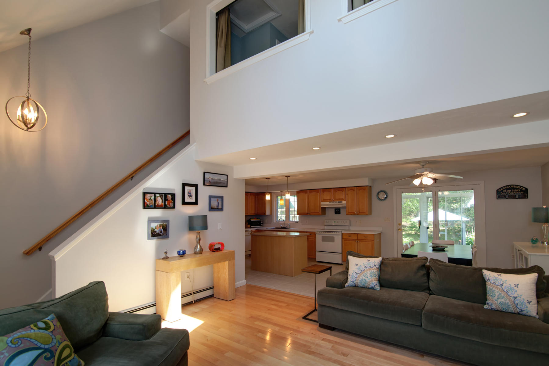 29 Fox Hill Road Mashpee, MA 02649 - Photo 5 of 25 004_29FoxHill_06122017