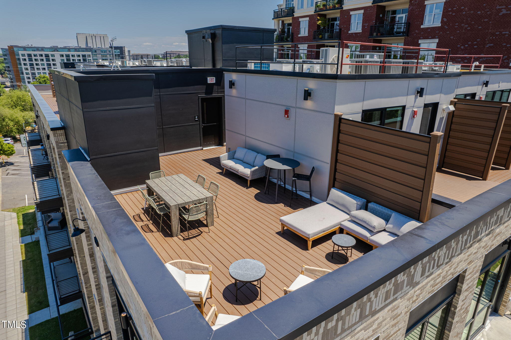 615 West Peace Street, Unit 306 Raleigh, NC 27603 - Photo 35 of 37 a view of a workspace with furniture
