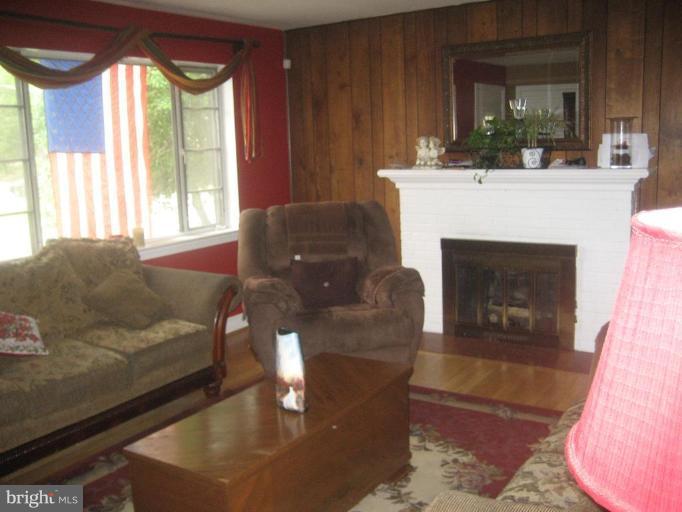 7103 Highland Street Springfield, VA 22150 - Photo 3 of 8 Family Room #2