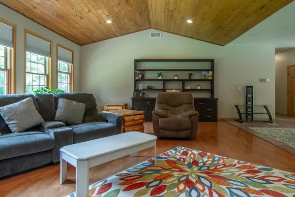 $639,900 | 6740 St Mathias Road Southwest, Brainerd, MN 56401