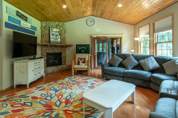 $639,900 | 6740 St Mathias Road Southwest, Brainerd, MN 56401