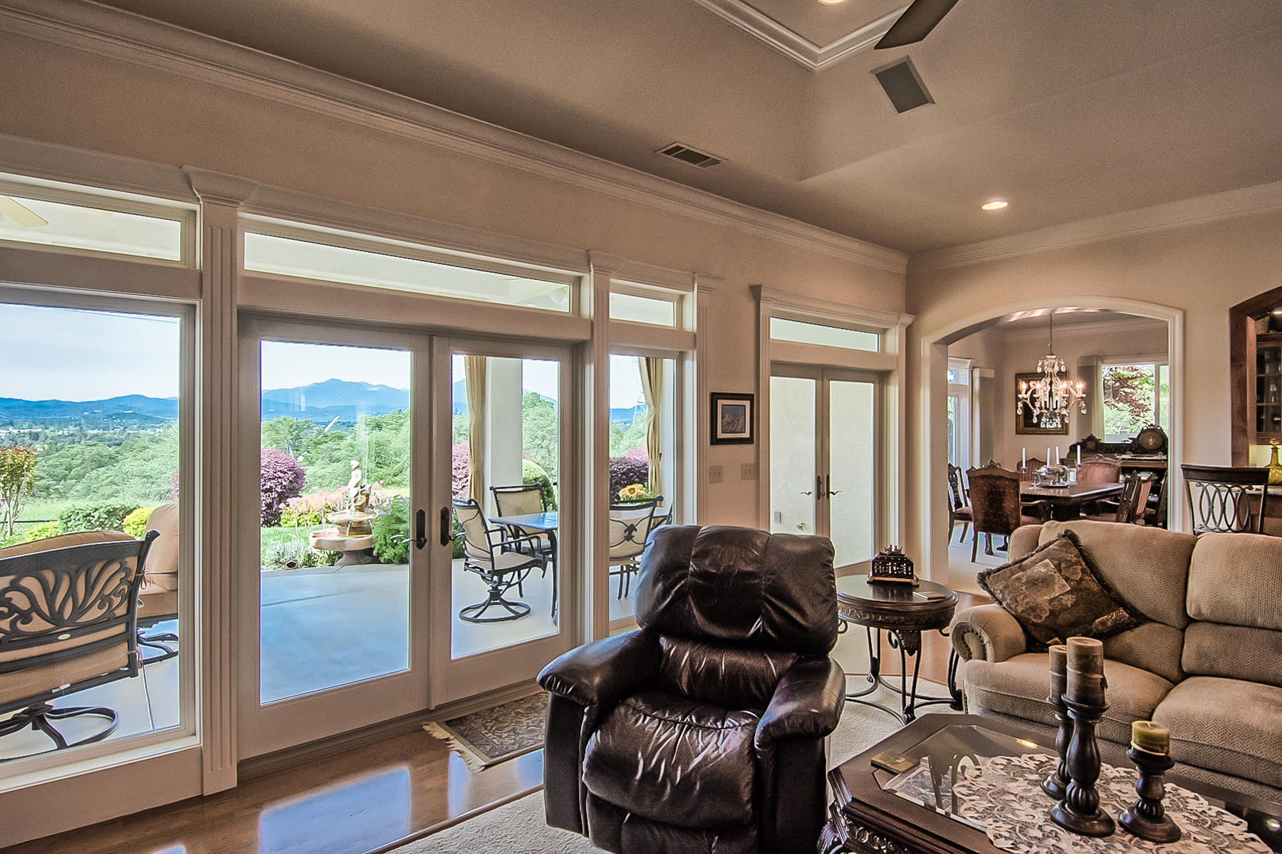 856 River Bend Road Redding, CA 96003 - Photo 7 of 45 river bend-105