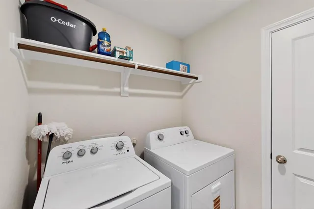 $1,675 | 406 Regiment Road, Sherman, TX 75090