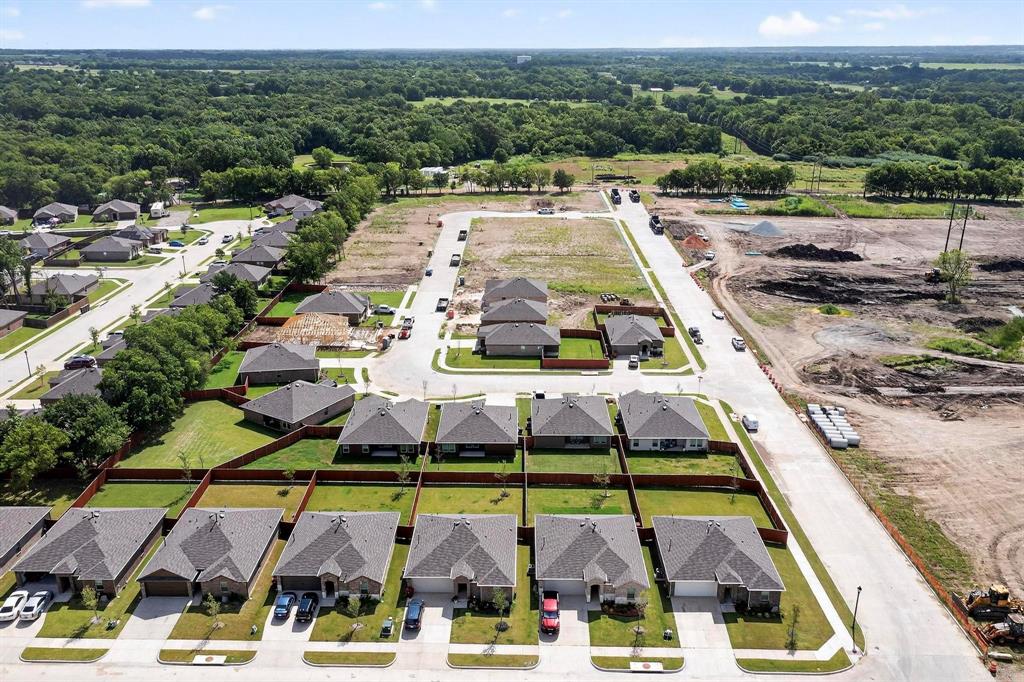 406 Regiment Road Sherman, TX 75090 - Photo 36 of 40 a picture of a city view
