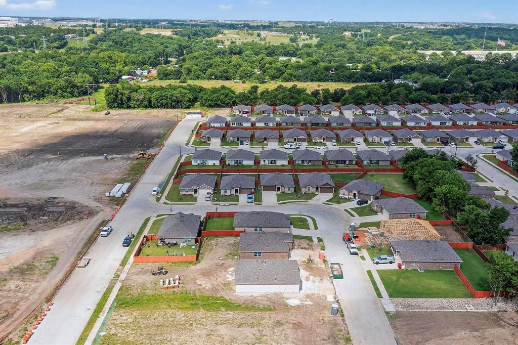 406 Regiment Road Sherman, TX 75090 - Photo 37 of 40 a view of a city