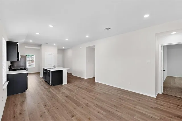 $1,675 | 406 Regiment Road, Sherman, TX 75090