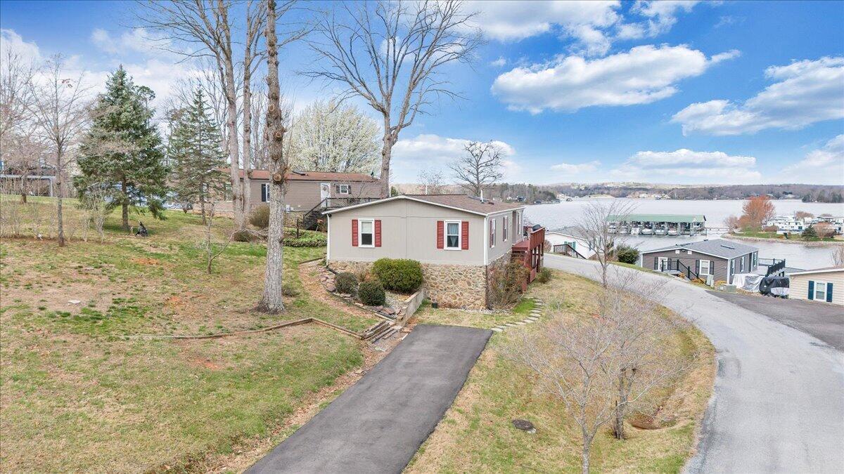 300 Mill Lake Road Huddleston, VA 24104 - Photo 56 of 88 61-DJI_20260317120846_0014_D