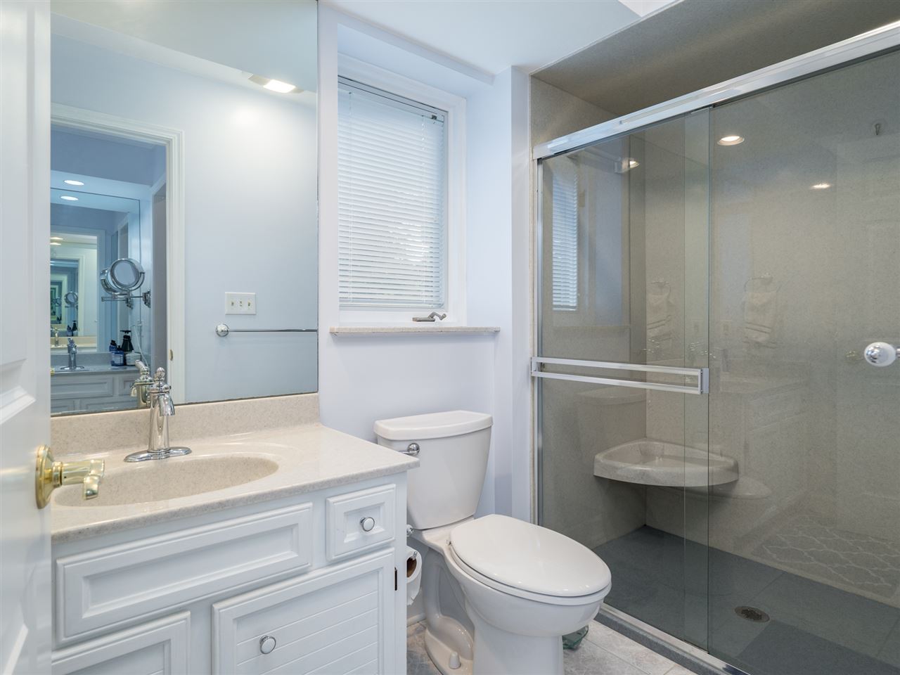 6789 Clovernook Road Rockford, IL 61107 - Photo 15 of 25 Gallery Image 15