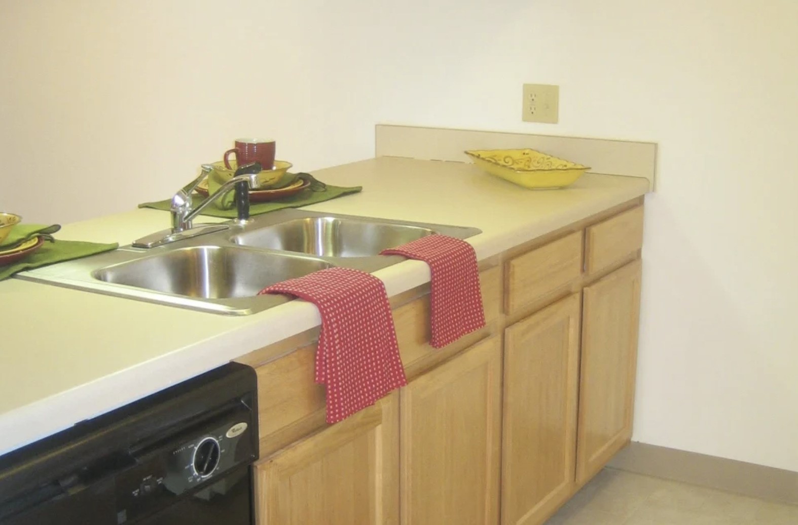 405 Mayville Road Mayville, MI 48744 - Photo 7 of 10