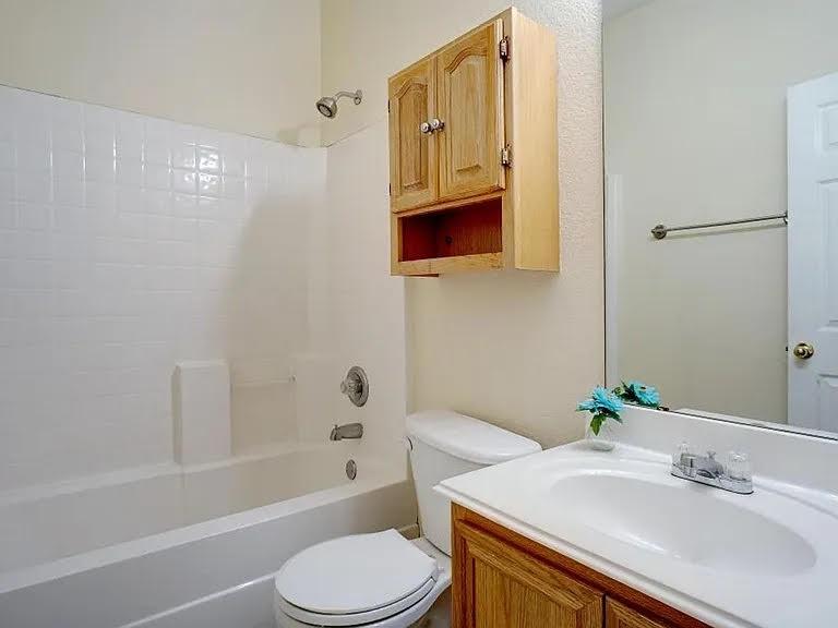 3621 Desert Mesa Road Fort Worth, TX 76262 - Photo 11 of 12 Bathroom View