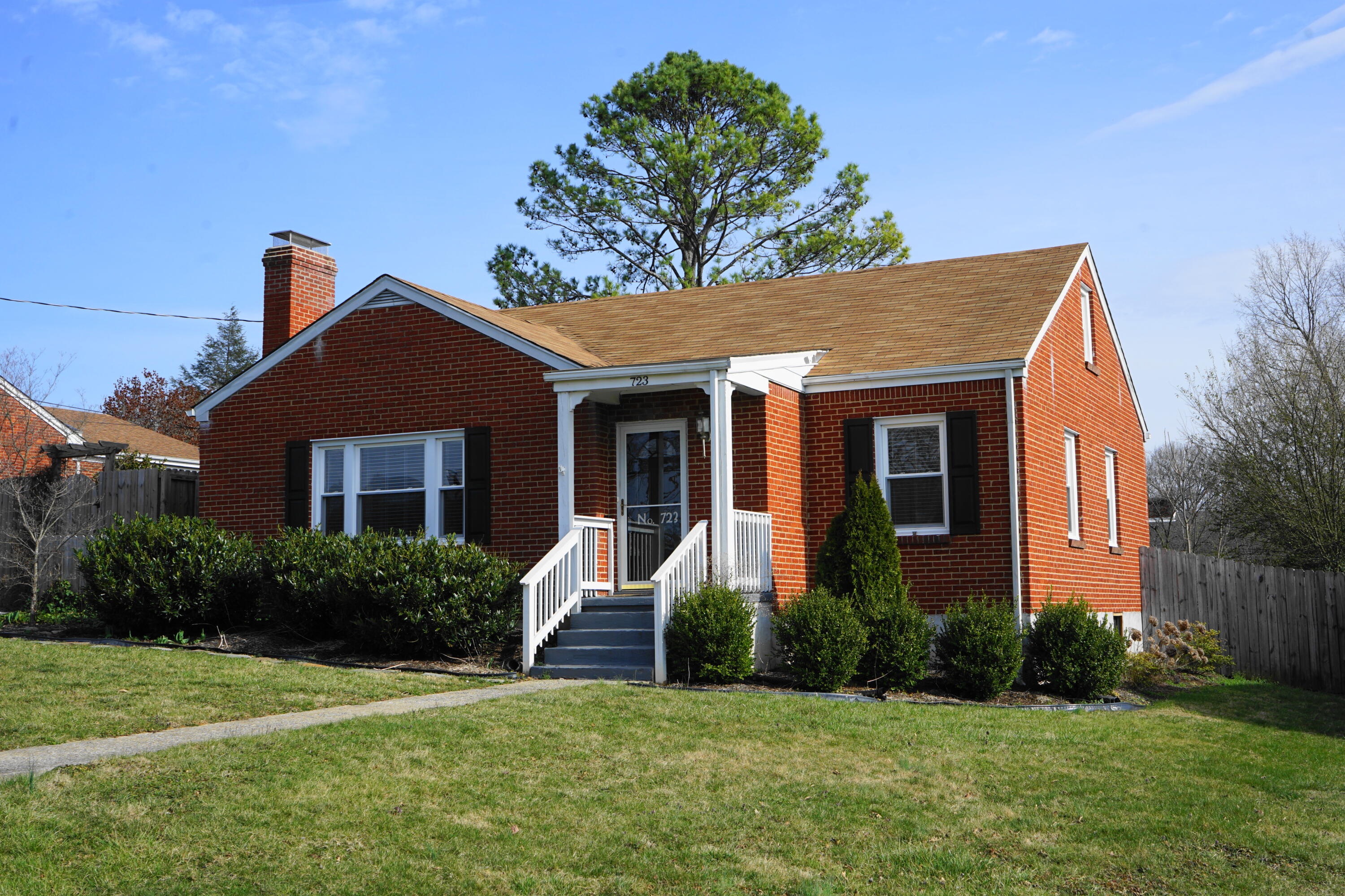 723 Dexter Road Roanoke, VA 24019 - Photo 1 of 33 723 Dexter Road, Roanoke, VA 24019