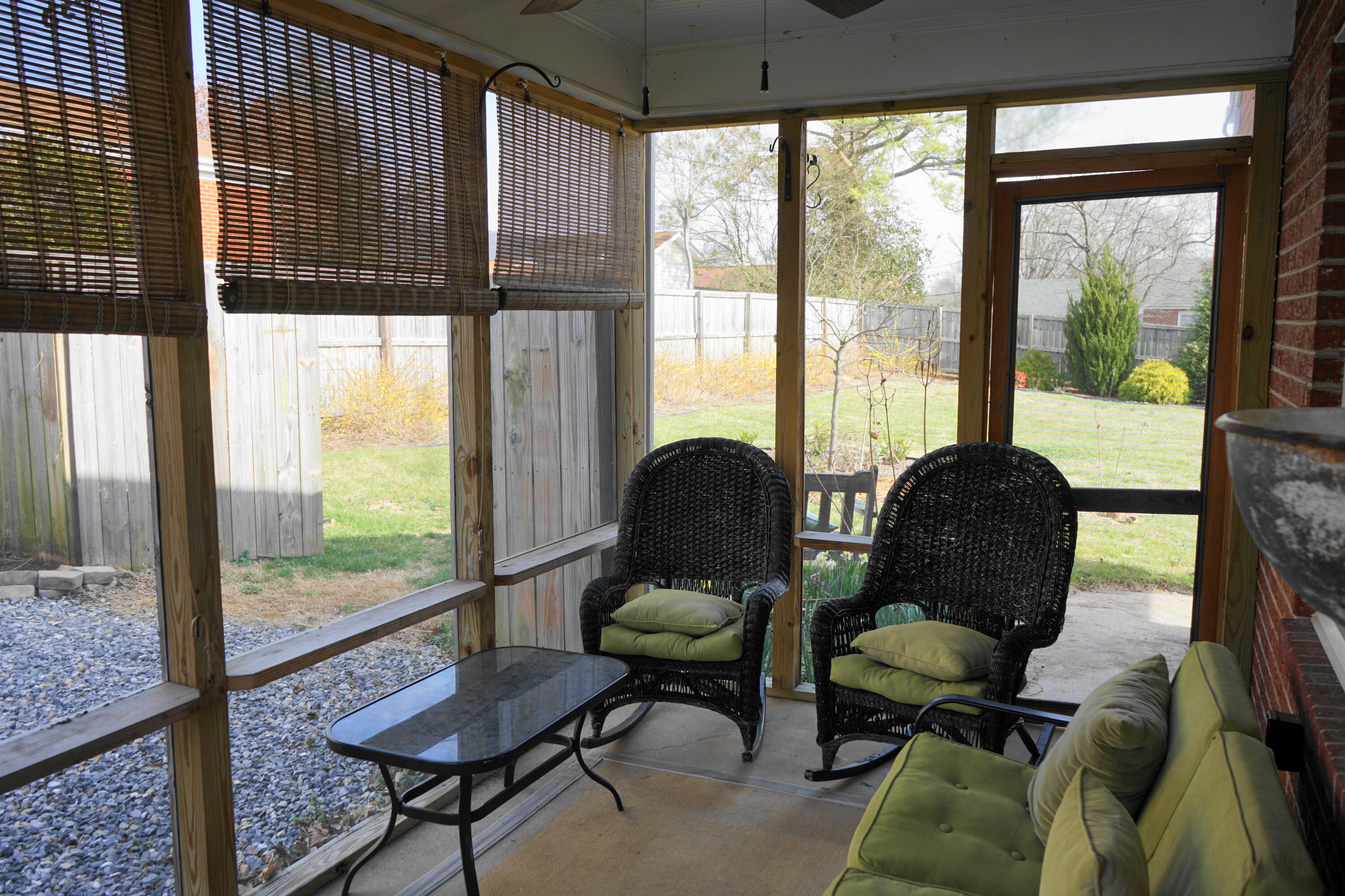 723 Dexter Road Roanoke, VA 24019 - Photo 25 of 33 Relaxing Screened Porch
