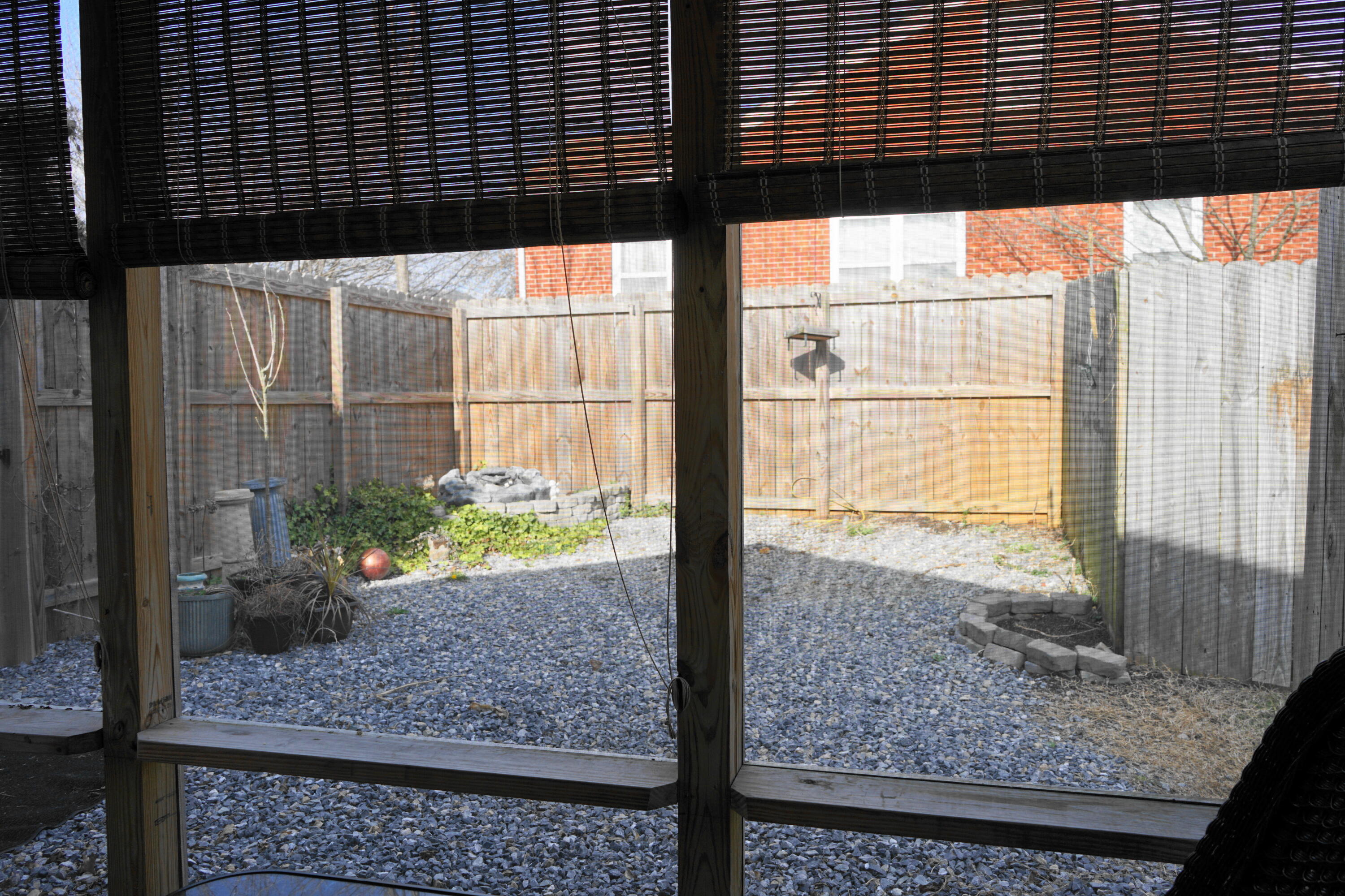 723 Dexter Road Roanoke, VA 24019 - Photo 26 of 33 Private Courtyard