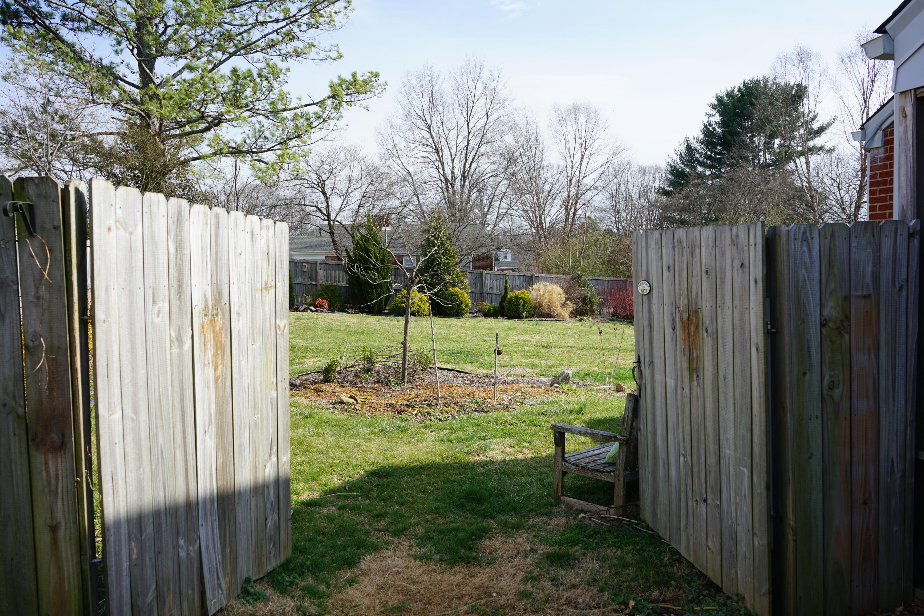 723 Dexter Road Roanoke, VA 24019 - Photo 29 of 33 Large Fenced Backyard
