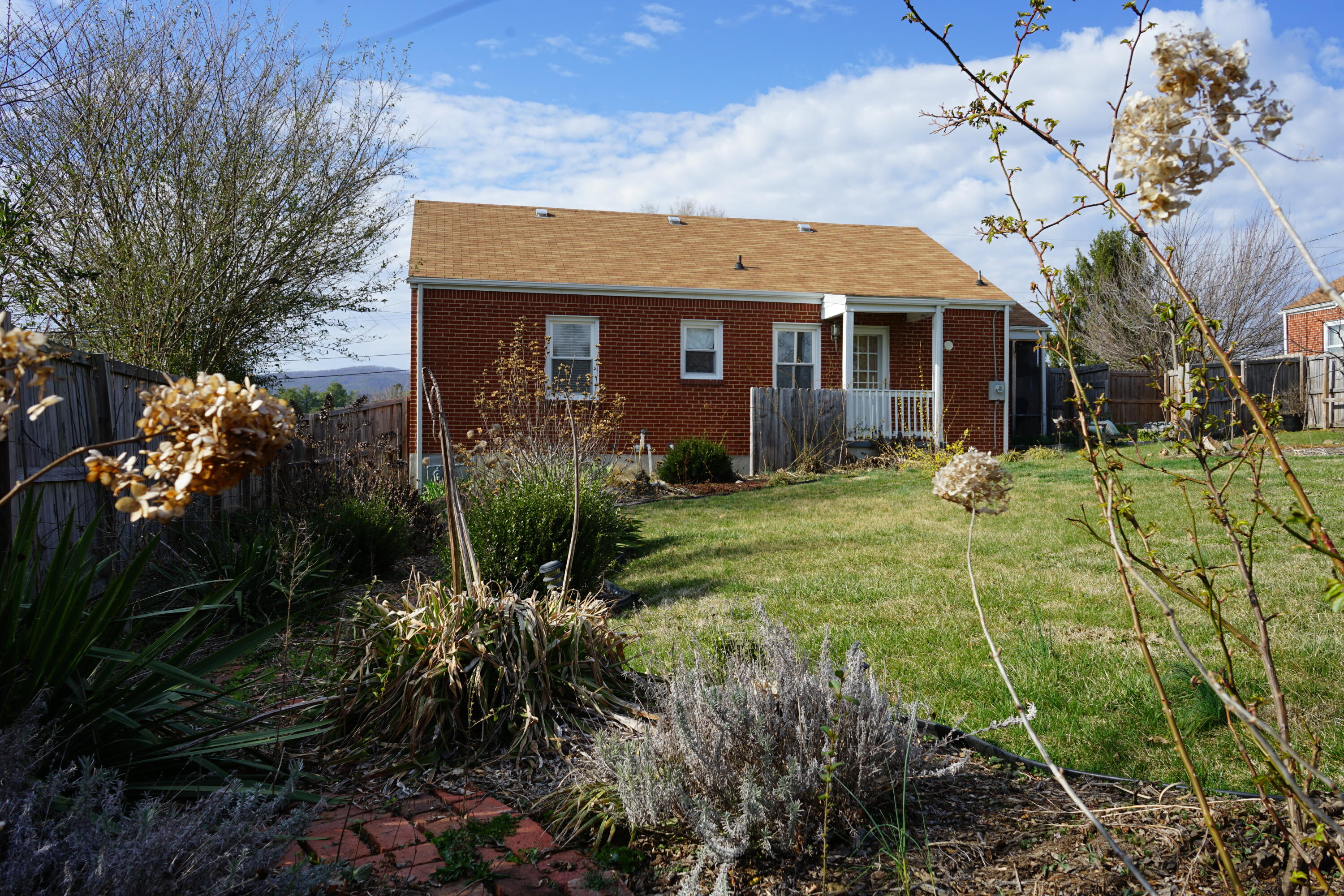 723 Dexter Road Roanoke, VA 24019 - Photo 32 of 33 Rear View of Home