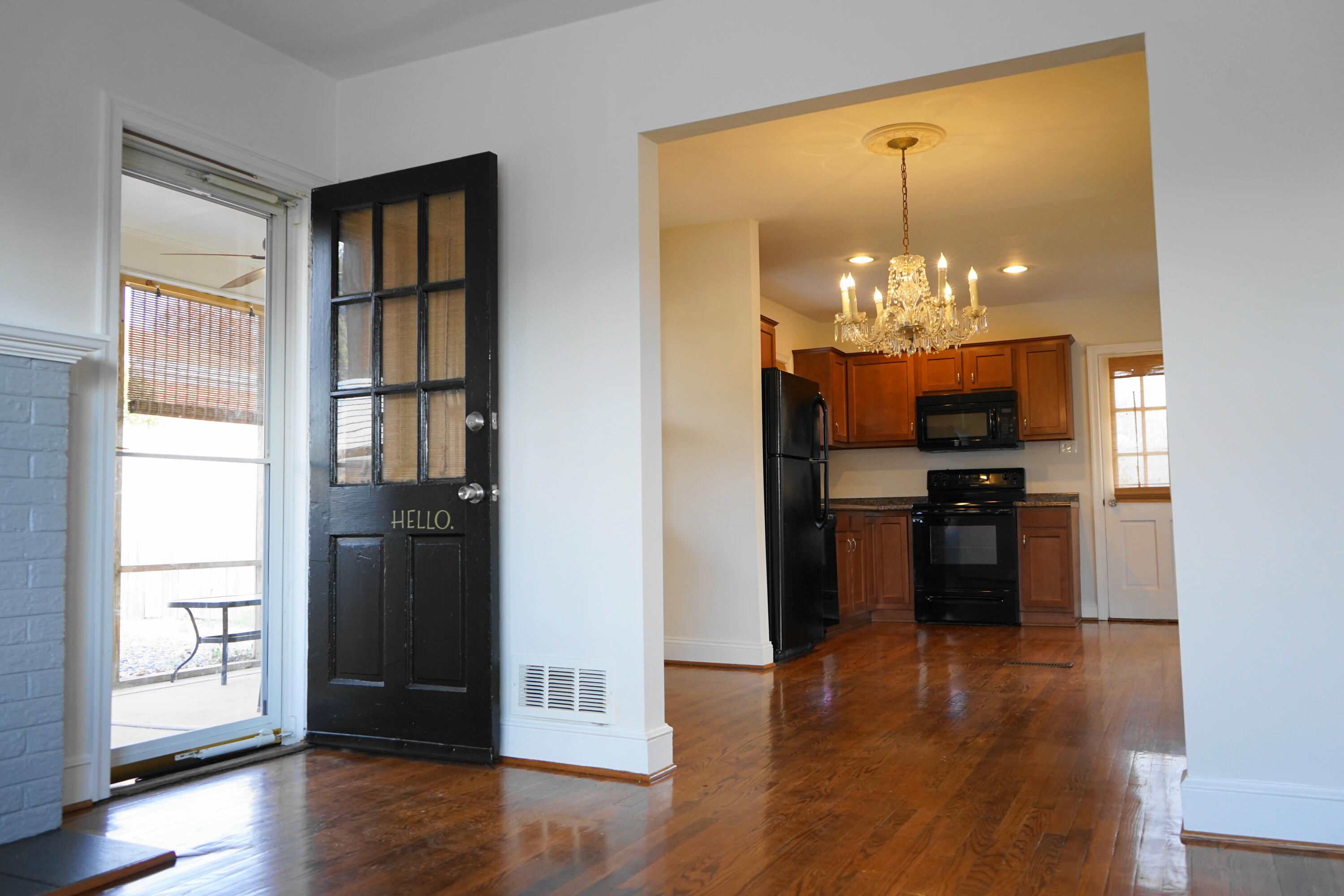 723 Dexter Road Roanoke, VA 24019 - Photo 7 of 33 View from Living Room toward Kitchen