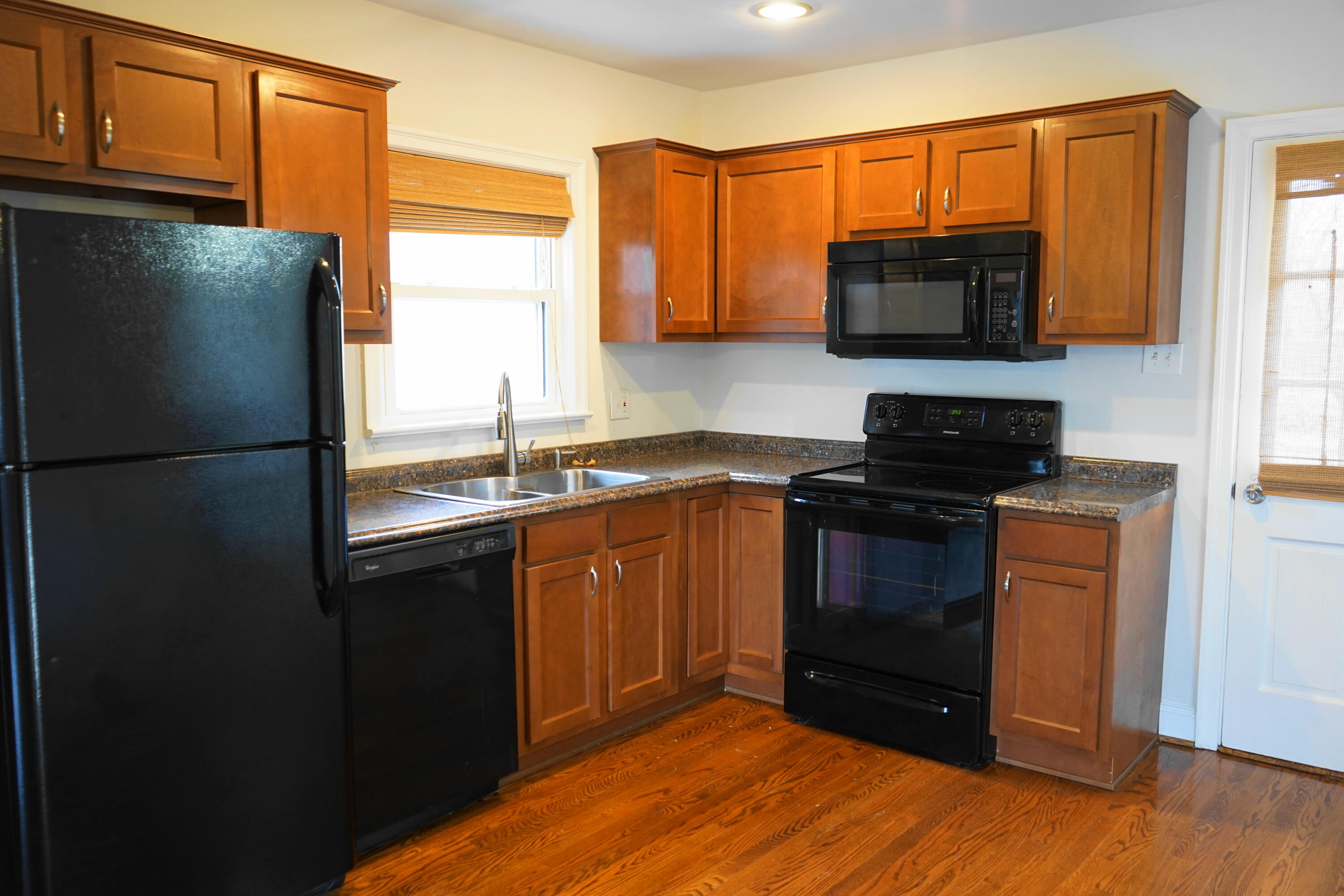 723 Dexter Road Roanoke, VA 24019 - Photo 9 of 33 All Appliances Included