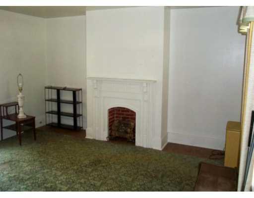 208 Hickory Grade Road Bridgeville, PA 15017 - Photo 5 of 8 Living Room.