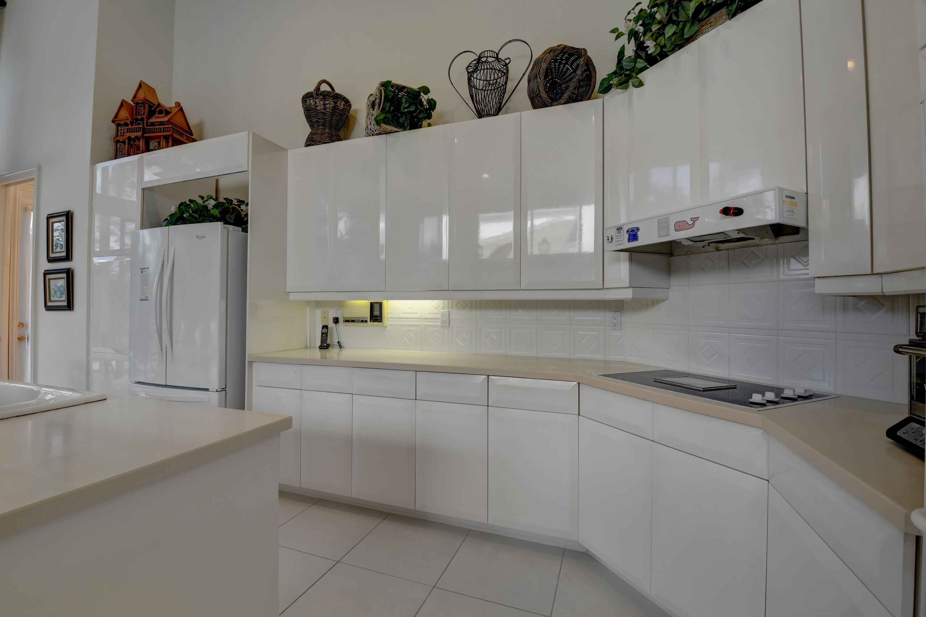 5648 Regency Circle East Boca Raton, FL 33496 - Photo 9 of 27 Kitchen - 2